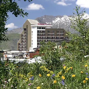 Отель Mercure Les Deux-alpes 1800, Ле дез Альп